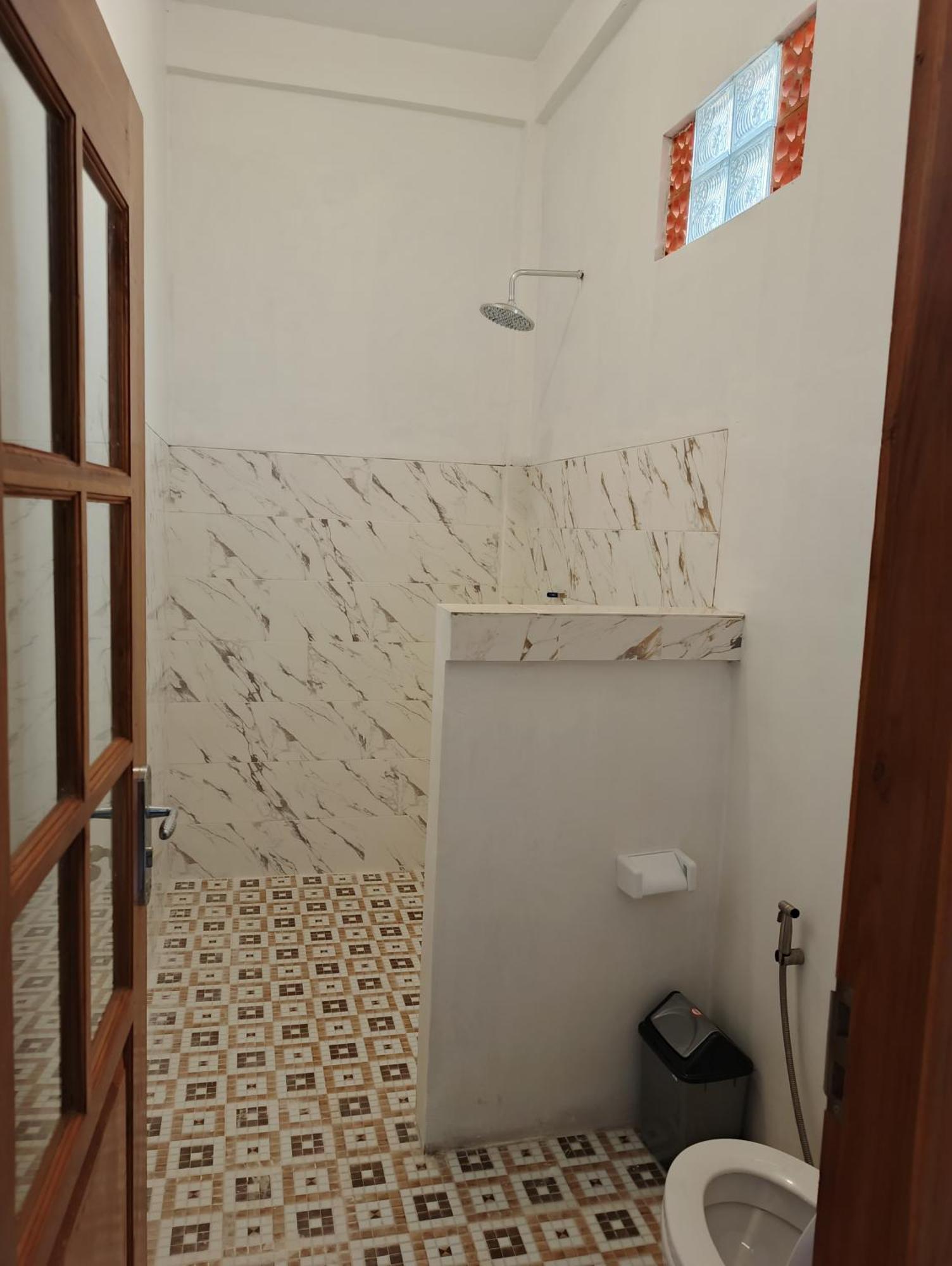 Friend House Stay & Surf Airsatang Екстериор снимка
