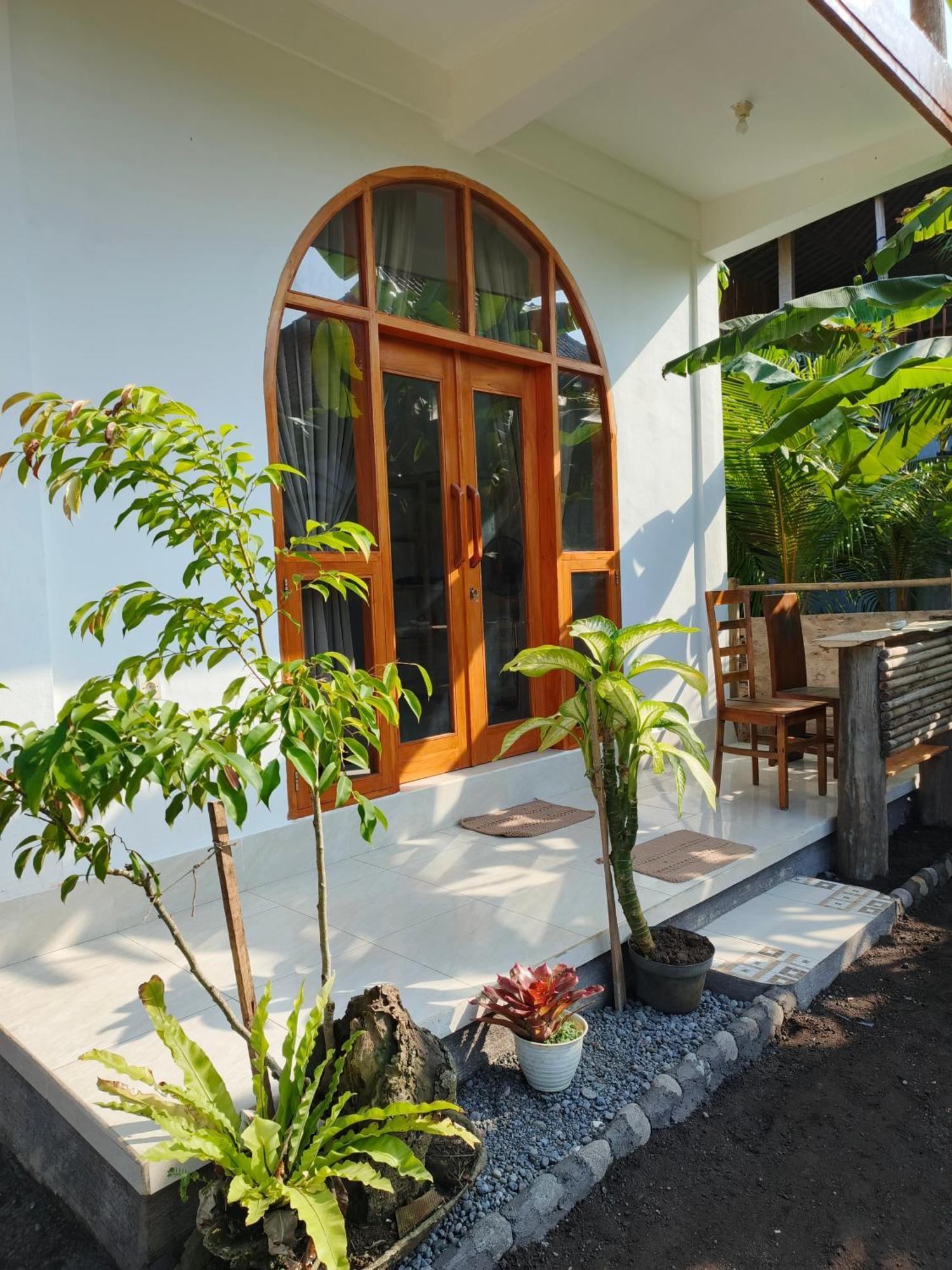 Friend House Stay & Surf Airsatang Екстериор снимка