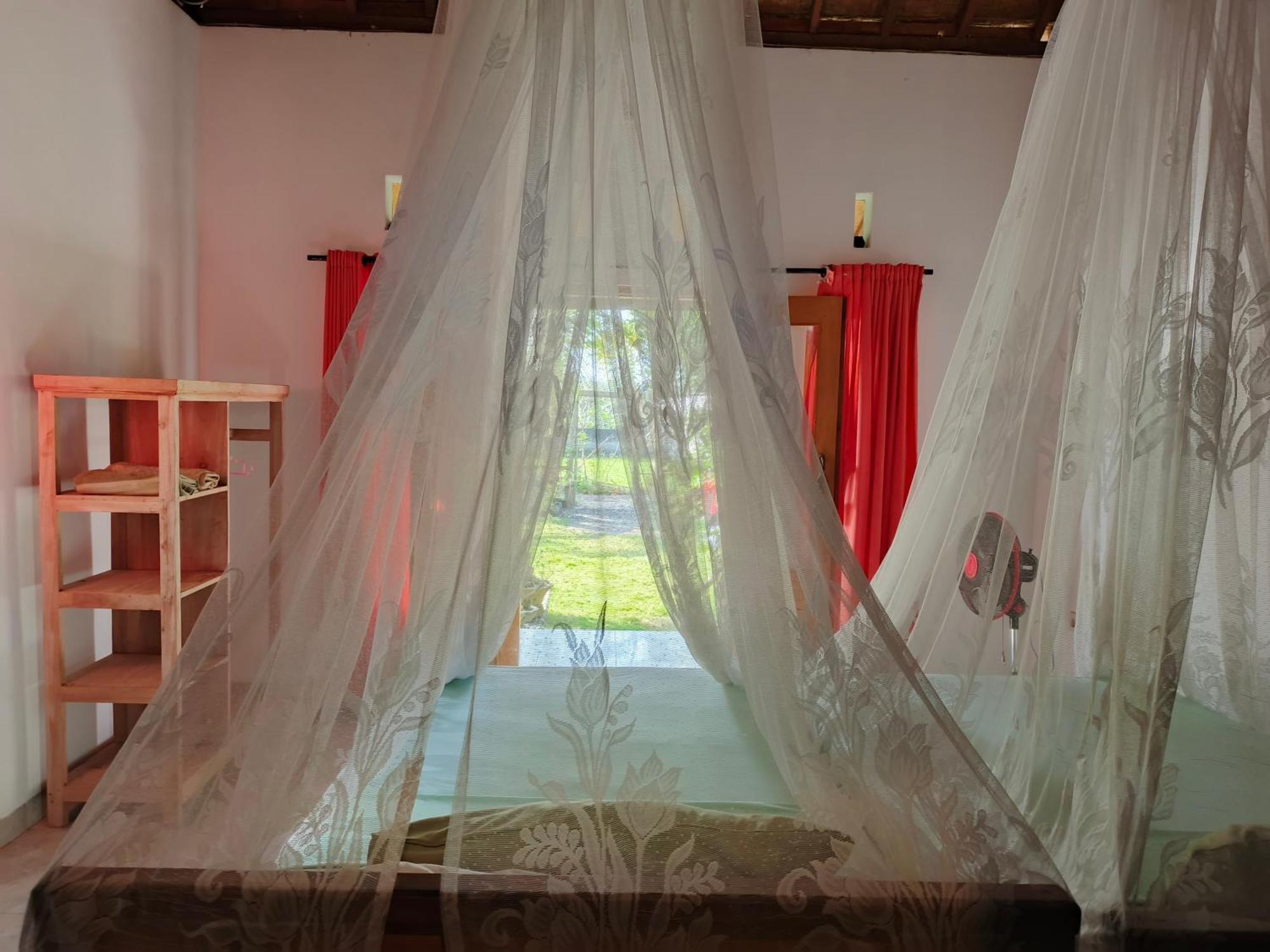 Friend House Stay & Surf Airsatang Екстериор снимка