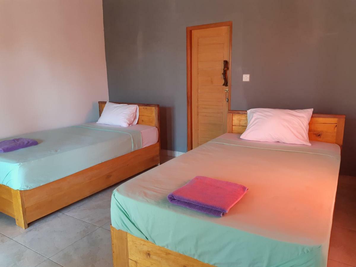 Friend House Stay & Surf Airsatang Екстериор снимка
