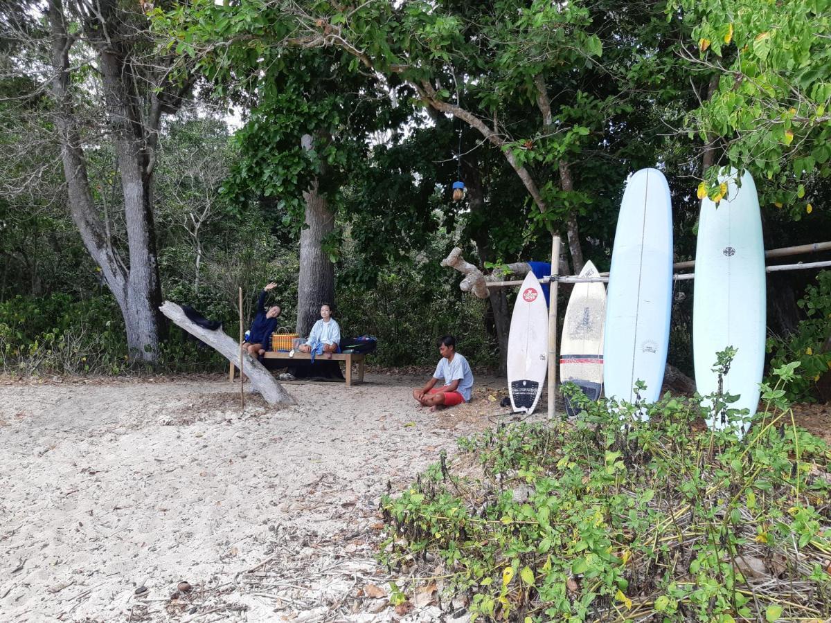 Friend House Stay & Surf Airsatang Екстериор снимка